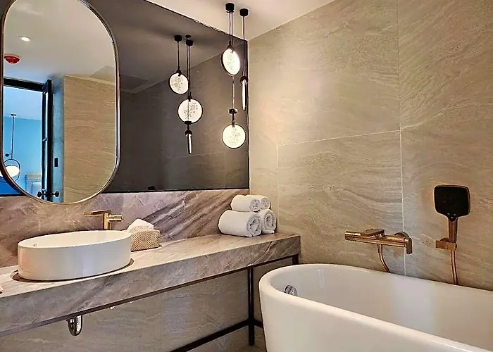 The Sacha Thonglor Sukhumvit Hotel 4*